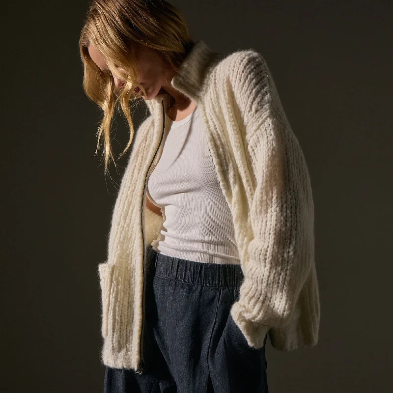 Women's Casual Wear Outfit Cloud Knit Cardigan - Snow