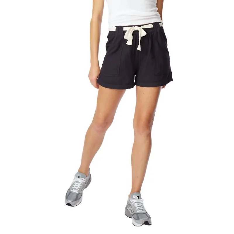 Elegant Women's Evening Garments Hiker Short In Black