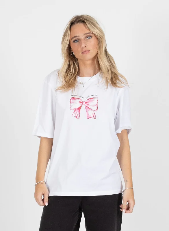 Comfortable Chic Cruise Tee - Little Gift