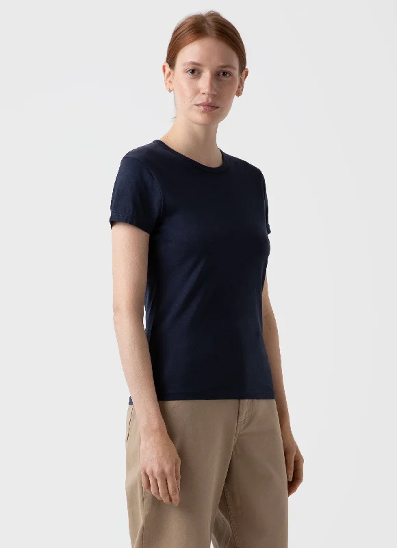 Timeless Women's Outfit Women's Classic T-shirt in Navy