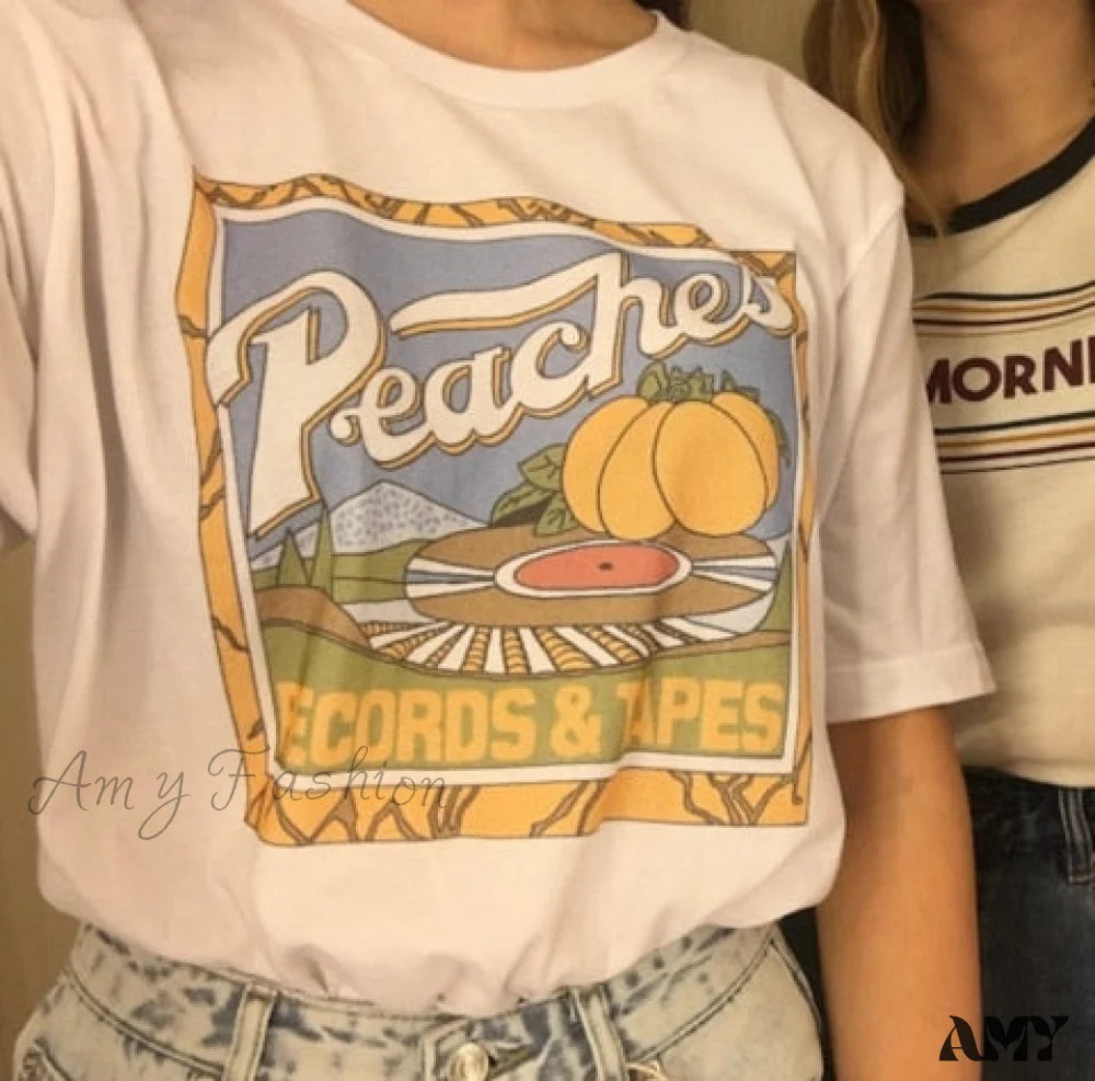 Gift Ideas Amy Fashion - Vintage Fashion Peaches Records Tapes T-Shirt