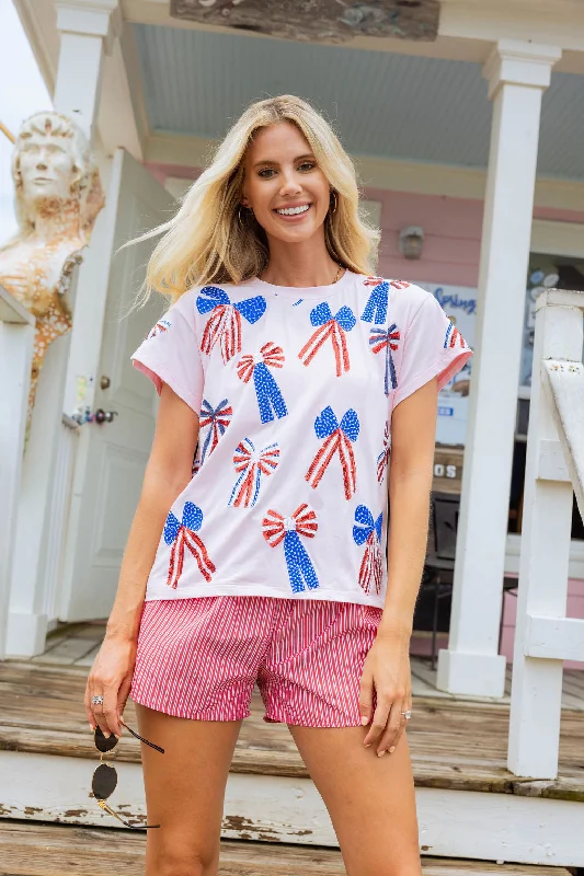 Women's Weekend Outfit Light Pink Red, White & Blue Scattered Bow Tee