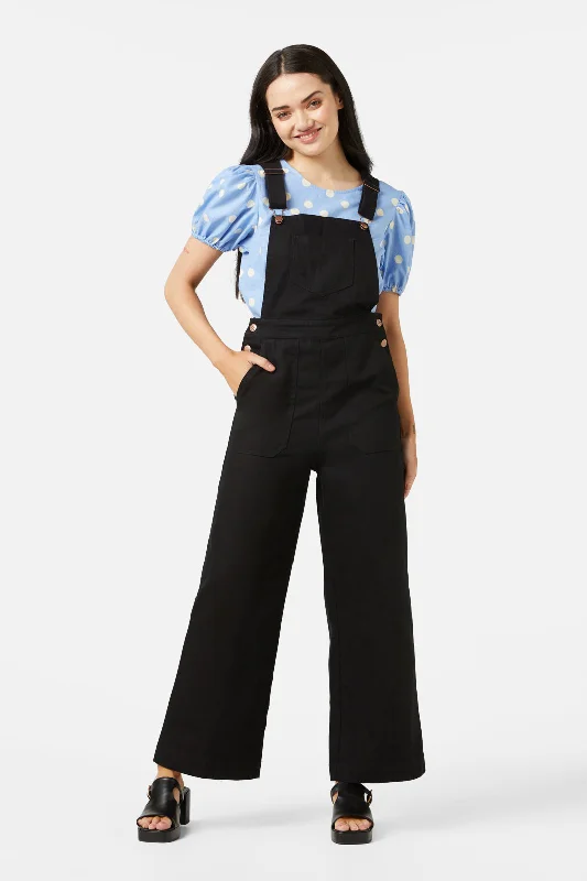 Vintage-Inspired Style Offers Carey Overall